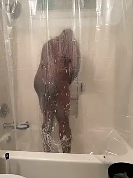 Snapshot of africandickxxl chatting on November 10, 2025, 11:37 am africandickxxl online show from November 10, 2025, 11:37 am