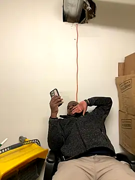 Snapshot of africandickxxl chatting on December 3, 2025, 6:51 pm africandickxxl online show from December 3, 2025, 6:51 pm