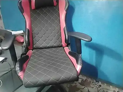 Snapshot of XnastyD chatting on February 14, 2026, 2:39 pm XnastyD online show from February 14, 2026, 2:39 pm