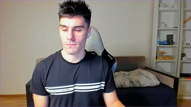 Snapshot of sam_huston chatting on November 27, 2025, 10:43 pm sam huston online show from November 27, 2025, 10:43 pm