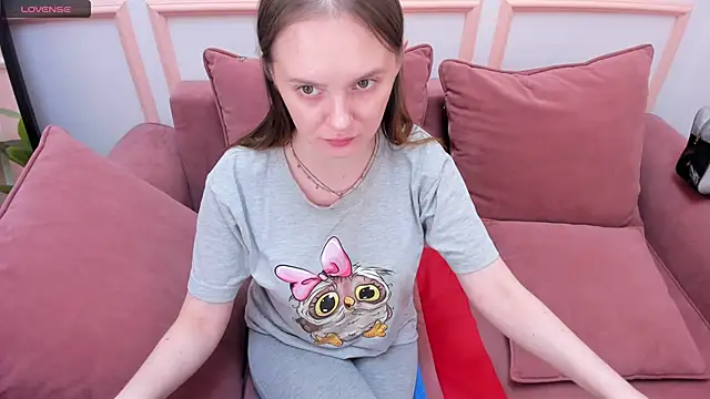 JannaVerdi  online show from October 22, 2025, 6:35 am