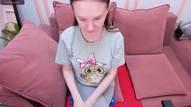 JannaVerdi  online show from October 7, 2025, 6:36 am