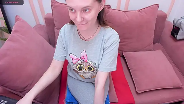 JannaVerdi  online show from October 16, 2025, 6:32 am