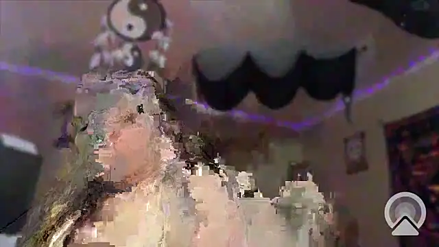 Snapshot of spunlikecottoncandy chatting on March 23, 2025, 4:38 am spunlikecottoncandy online show from March 23, 2025, 4:38 am