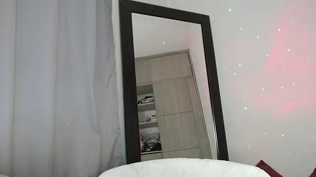 Snapshot of cristal_sexybody chatting on February 7, 2025, 12:20 am cristal sexybody online show from February 7, 2025, 12:20 am