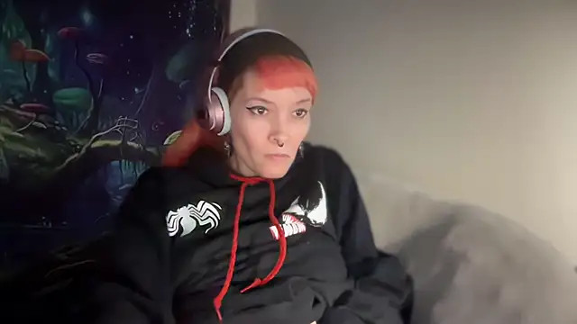 Snapshot of FRRANNKIE chatting on December 13, 2025, 8:04 pm FRRANNKIE online show from December 13, 2025, 8:04 pm