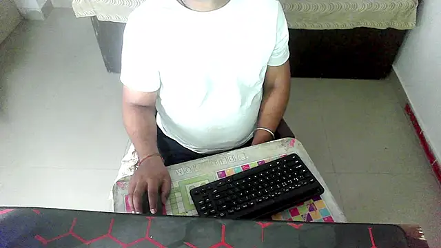 Snapshot of rentarob chatting on March 30, 2026, 2:18 pm rentarob online show from March 30, 2026, 2:18 pm
