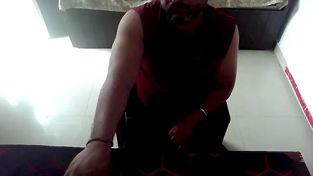 Snapshot of rentarob chatting on April 7, 2026, 9:33 am rentarob online show from April 7, 2026, 9:33 am