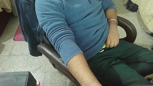 rentarob online show from December 1, 2025, 8:04 am