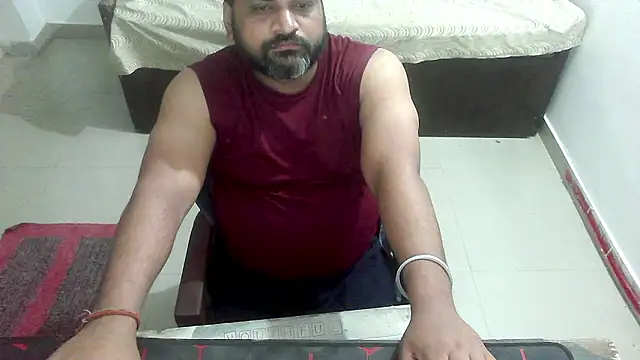 Snapshot of rentarob chatting on March 24, 2026, 5:13 pm rentarob online show from March 24, 2026, 5:13 pm