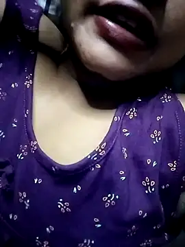 Hotlisa online show from March 20, 2026, 7:04 pm