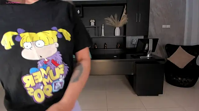 Snapshot of BiancaPierce chatting on December 16, 2025, 11:58 am BiancaPierce online show from December 16, 2025, 11:58 am