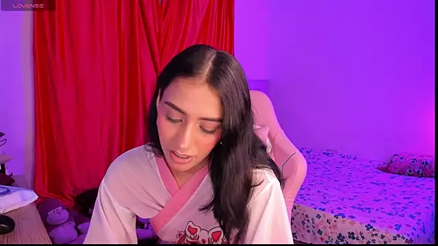 LucianaCarter online show from December 18, 2025, 8:19 am