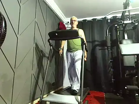 Snapshot of cenizo10124 chatting on November 2, 2025, 3:00 am cenizo10124 online show from November 2, 2025, 3:00 am