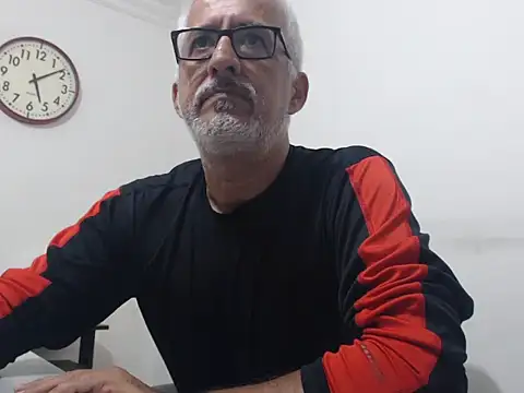 Snapshot of cenizo10124 chatting on December 2, 2024, 10:07 pm cenizo10124 online show from December 2, 2024, 10:07 pm