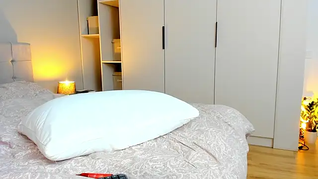 june desire online show from February 9, 2025, 5:01 pm