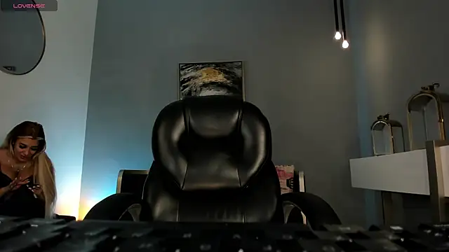 Snapshot of SophiePalmer chatting on December 21, 2025, 12:07 pm SophiePalmer online show from December 21, 2025, 12:07 pm