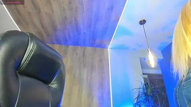 Snapshot of SophiePalmer chatting on January 17, 2026, 12:09 pm SophiePalmer online show from January 17, 2026, 12:09 pm