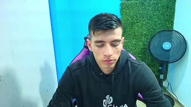 DEIBY BABY online show from January 30, 2025, 9:04 pm