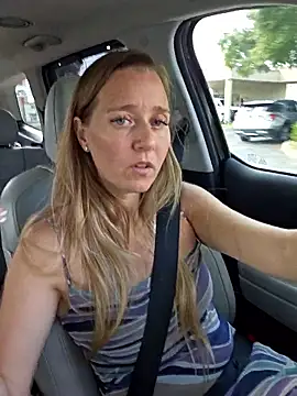 SkyelarSommer online show from January 7, 2026, 4:01 pm