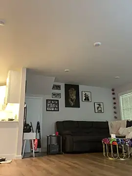 Snapshot of DominiqueX0 chatting on September 9, 2025, 2:04 pm DominiqueX0 online show from September 9, 2025, 2:04 pm