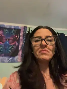 Snapshot of DominiqueX0 chatting on November 21, 2025, 6:07 pm DominiqueX0 online show from November 21, 2025, 6:07 pm