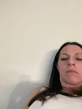 Snapshot of DominiqueX0 chatting on March 2, 2025, 11:39 pm DominiqueX0 online show from March 2, 2025, 11:39 pm