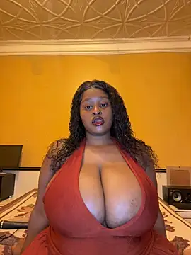 Snapshot of KnockoutBestie chatting on November 19, 2025, 7:36 pm KnockoutBestie online show from November 19, 2025, 7:36 pm