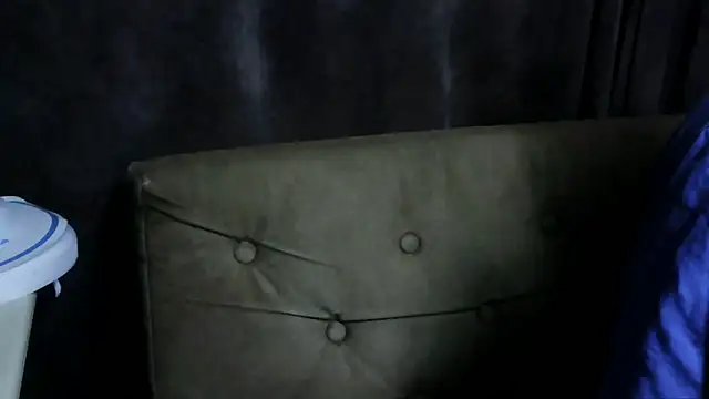 Snapshot of SladkiYA chatting on February 15, 2026, 7:51 am SladkiYA online show from February 15, 2026, 7:51 am