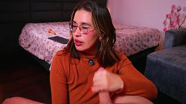 Snapshot of kathieandpovcock1 chatting on October 29, 2025, 2:54 am kathieandpovcock1 online show from October 29, 2025, 2:54 am