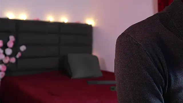 Snapshot of kathieandpovcock1 chatting on March 18, 2026, 10:21 pm kathieandpovcock1 online show from March 18, 2026, 10:21 pm