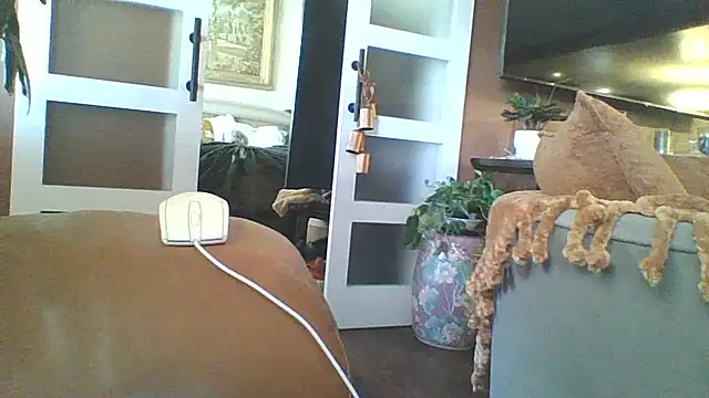 Snapshot of carlosxxx213 chatting on August 2, 2026, 9:23 pm carlosxxx213 online show from August 2, 2026, 9:23 pm