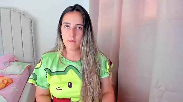 Snapshot of Hanna86 chatting on September 19, 2025, 1:26 pm Hanna86 online show from September 19, 2025, 1:26 pm