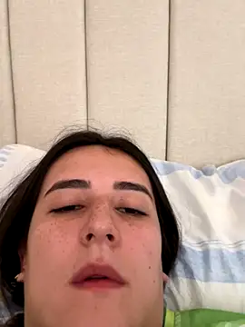 Snapshot of Hanna86 chatting on December 14, 2025, 1:39 pm Hanna86 online show from December 14, 2025, 1:39 pm