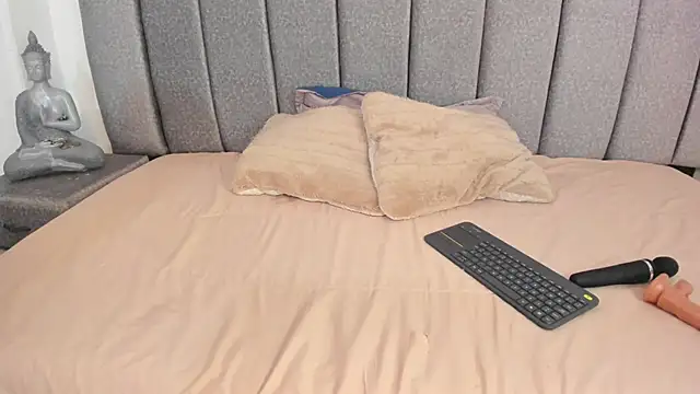 Snapshot of samantha_stan chatting on January 11, 2026, 12:34 pm samantha stan online show from January 11, 2026, 12:34 pm