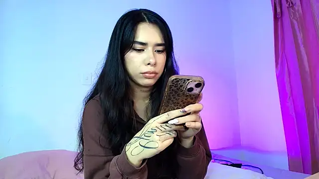 AmyOlimpo online show from April 22, 2026, 11:11 pm