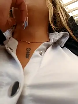 Misscata1106 online show from April 15, 2026, 6:12 pm