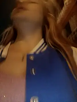 Snapshot of Misscata1106 chatting on December 5, 2024, 1:42 am Misscata1106 online show from December 5, 2024, 1:42 am