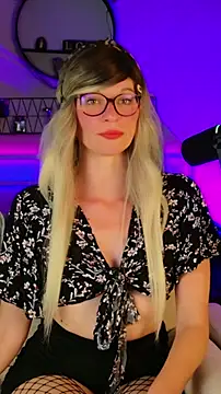 Snapshot of Kittychatte chatting on May 26, 2026, 8:18 pm Kittychatte online show from May 26, 2026, 8:18 pm