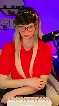 Snapshot of Kittychatte chatting on March 18, 2026, 1:13 pm Kittychatte online show from March 18, 2026, 1:13 pm