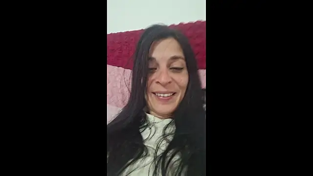 patatinahot87 online show from January 5, 2026, 8:23 pm