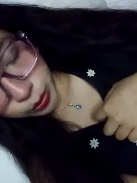 Snapshot of Umaru_uwu chatting on November 5, 2025, 8:17 am Umaru uwu online show from November 5, 2025, 8:17 am