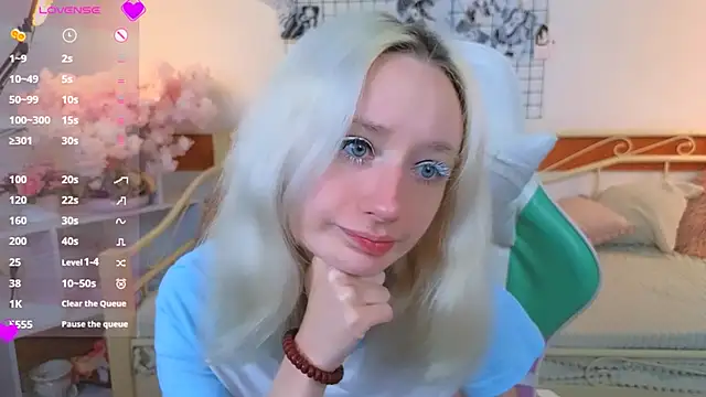 Snapshot of Katia_Kim chatting on April 5, 2026, 5:25 am Katia Kim online show from April 5, 2026, 5:25 am