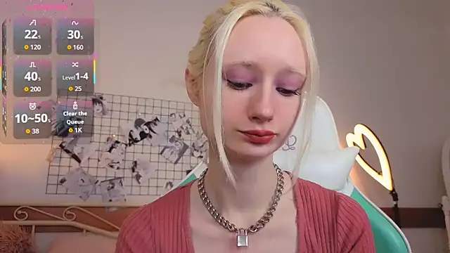 Snapshot of Katia_Kim chatting on March 3, 2026, 6:31 am Katia Kim online show from March 3, 2026, 6:31 am