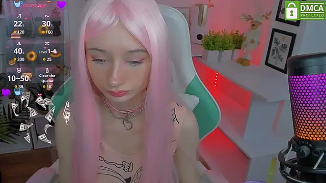 Katia Kim online show from March 18, 2025, 6:39 am