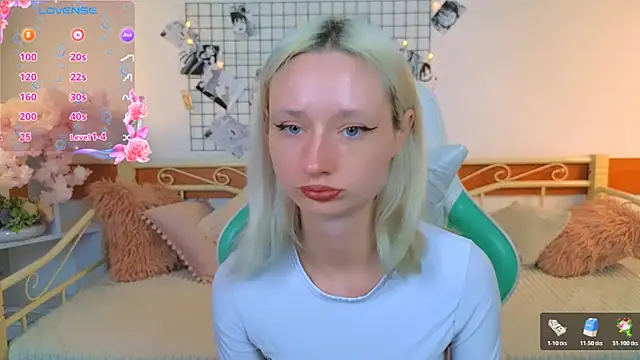 Snapshot of Katia_Kim chatting on March 27, 2026, 6:44 am Katia Kim online show from March 27, 2026, 6:44 am