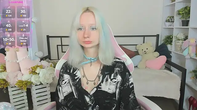Snapshot of Katia_Kim chatting on May 9, 2026, 5:11 am Katia Kim online show from May 9, 2026, 5:11 am