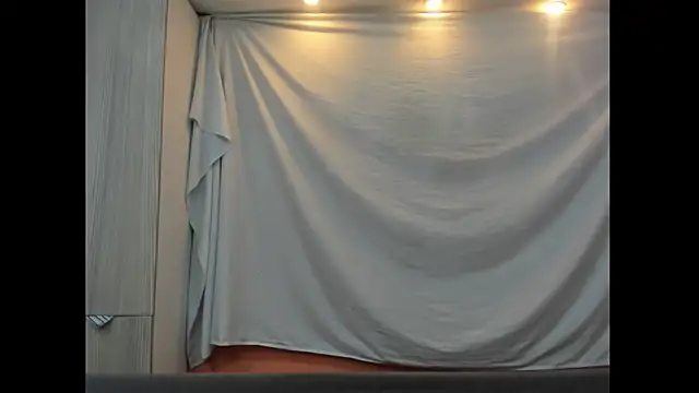 Snapshot of Mhelanny2 chatting on January 10, 2026, 4:46 pm Mhelanny2 online show from January 10, 2026, 4:46 pm