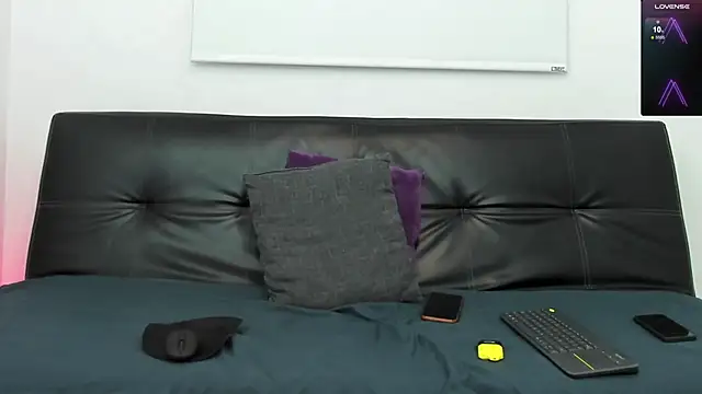 Snapshot of jeanpi01 chatting on December 15, 2024, 5:23 am jeanpi01 online show from December 15, 2024, 5:23 am