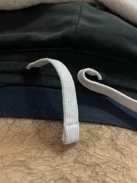 Snapshot of MoochedTape chatting on October 3, 2025, 8:38 am MoochedTape online show from October 3, 2025, 8:38 am